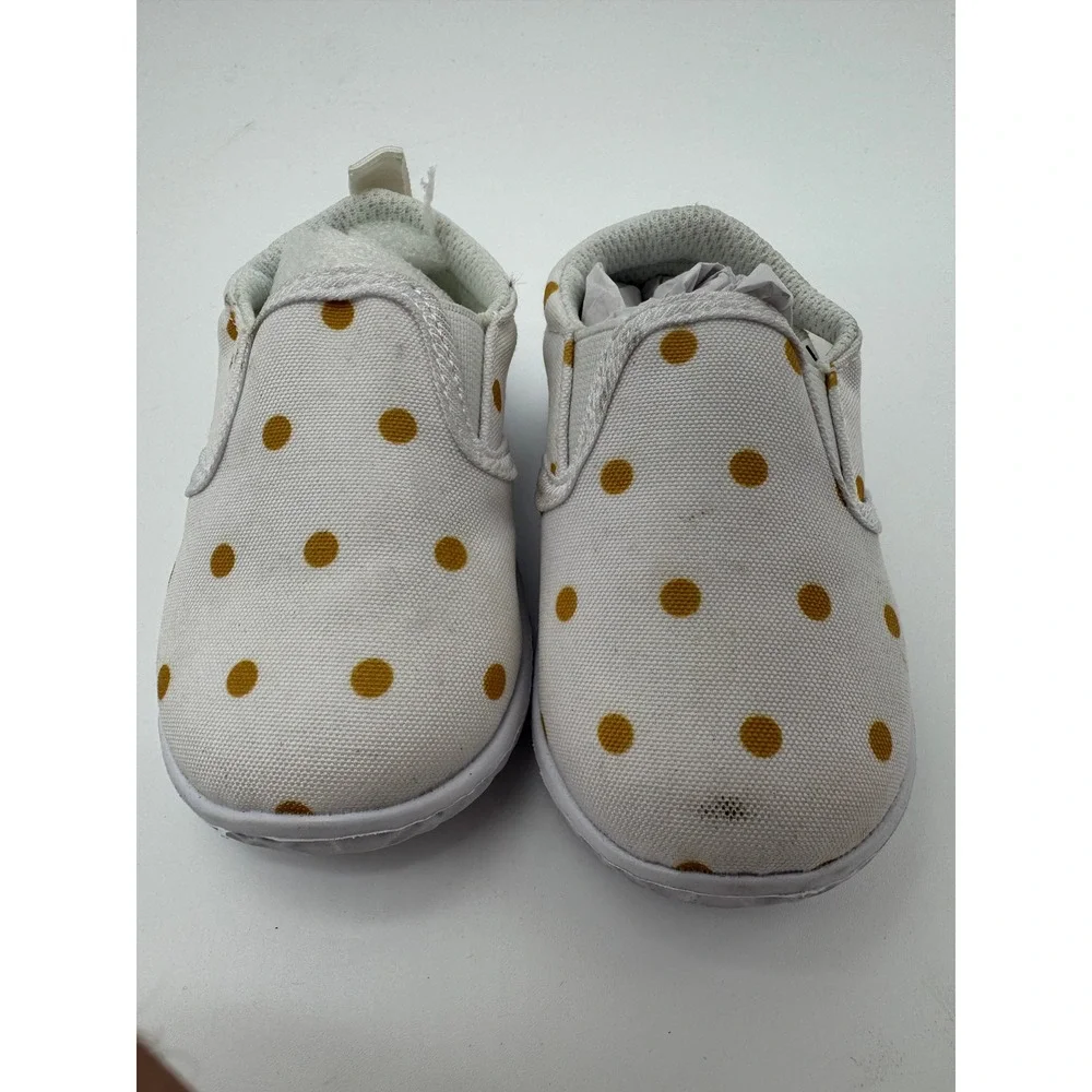 Toddler Slip On Shoes White Polka Dot Canvas Lightweight Toddler Size 6‎